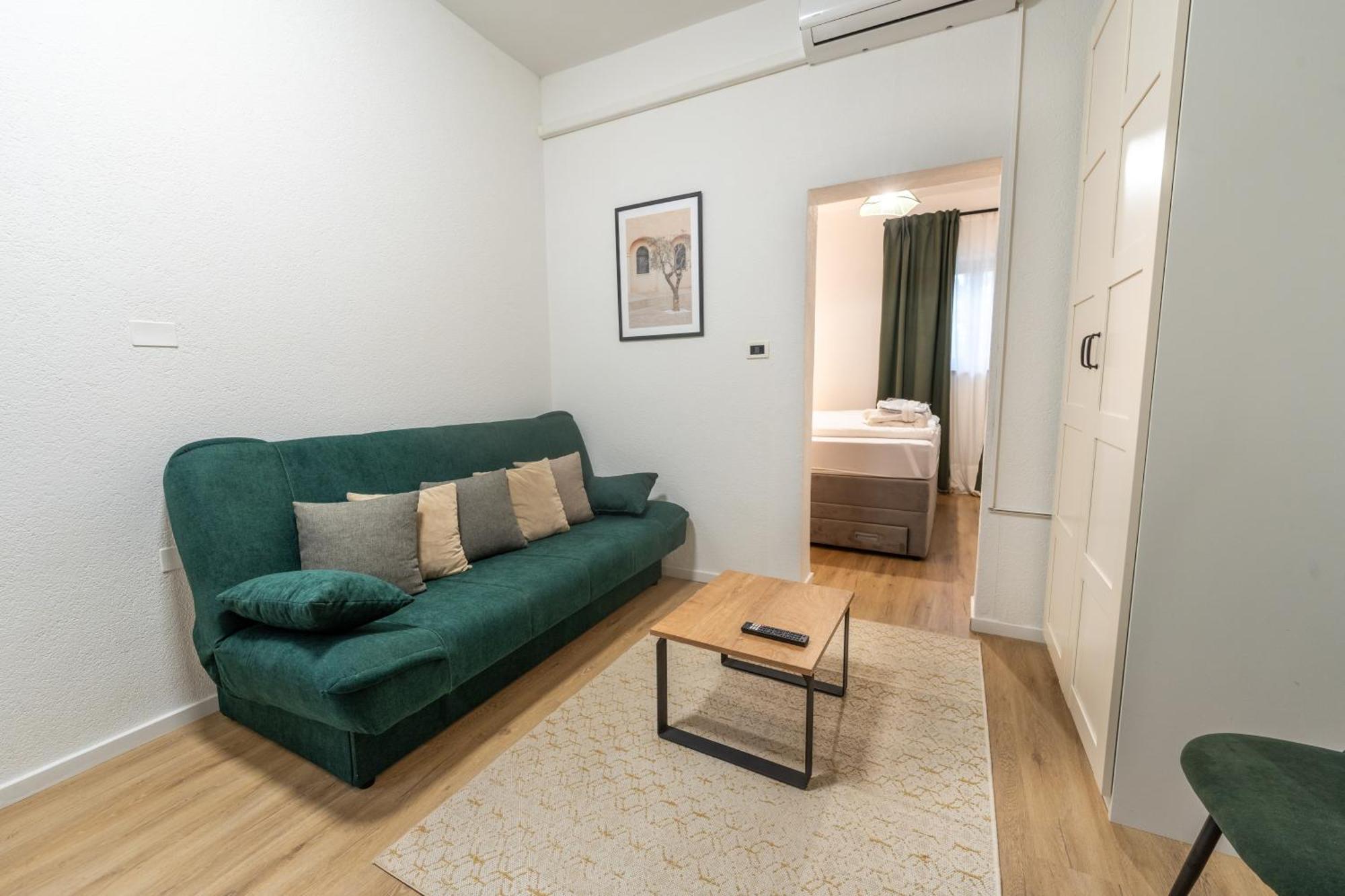 Hotel Maslina Seget  Bagian luar foto